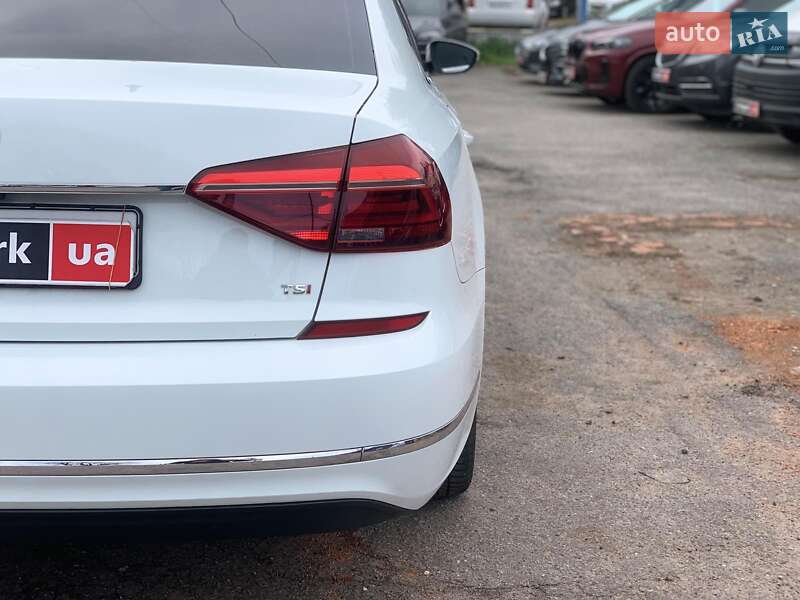 Седан Volkswagen Passat 2018 в Виннице