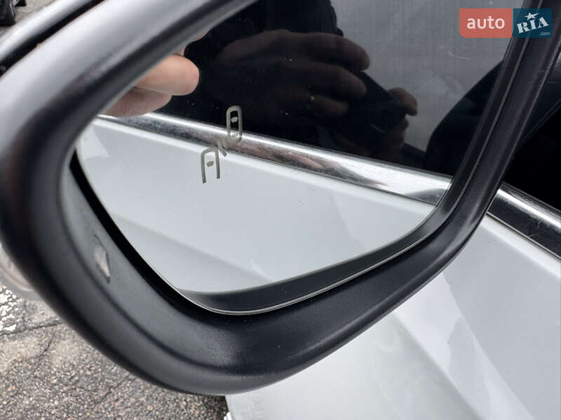 Седан Volkswagen Passat 2016 в Харькове