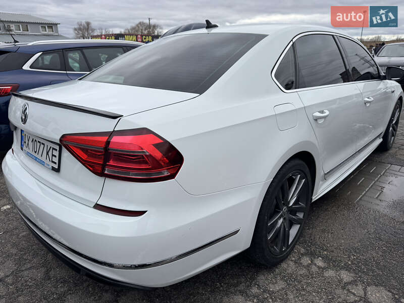 Седан Volkswagen Passat 2016 в Харькове