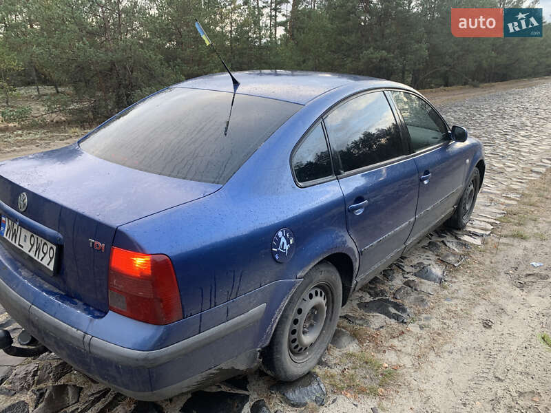 Седан Volkswagen Passat 1998 в Заречном