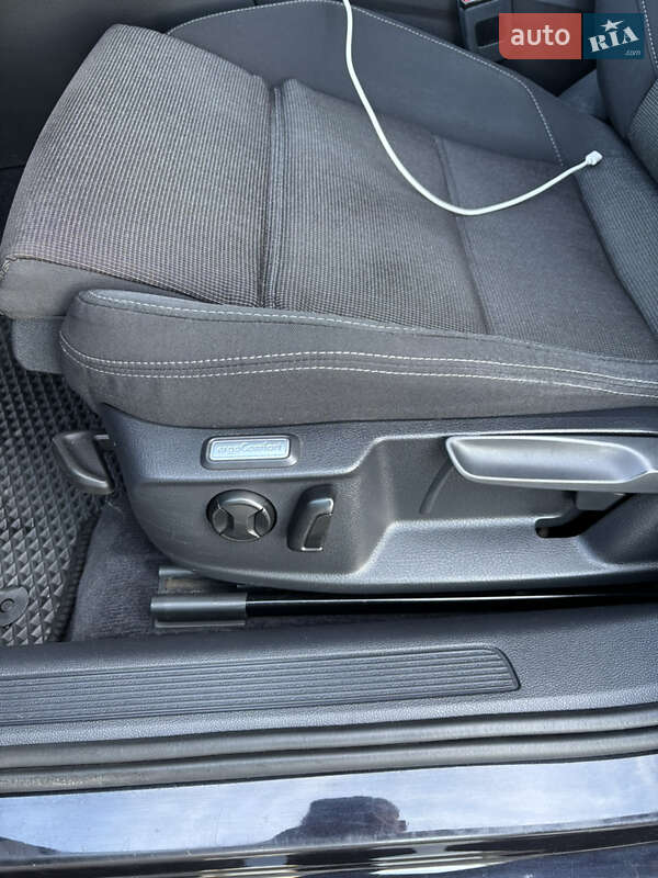 Универсал Volkswagen Passat 2015 в Львове фото 17 Универсал Volkswagen Passat 2015 в Львове