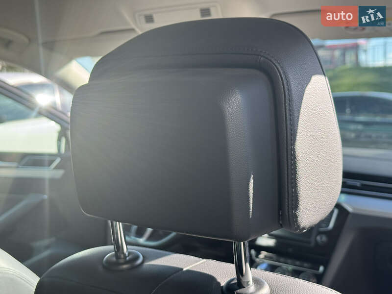 Універсал Volkswagen Passat 2016 в Києві