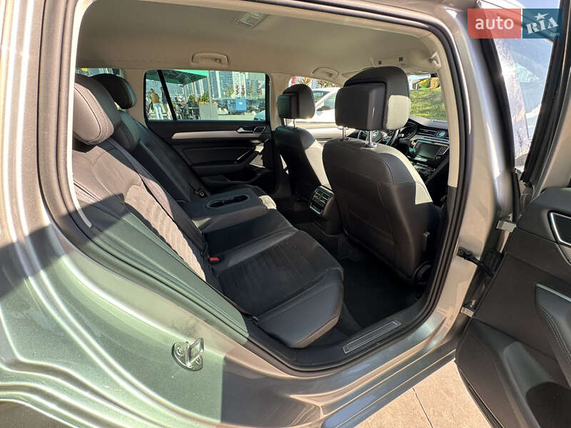 Універсал Volkswagen Passat 2016 в Києві