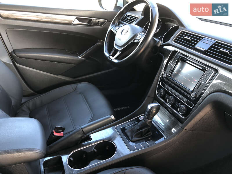 Седан Volkswagen Passat 2018 в Костополе фото 26 Седан Volkswagen Passat 2018 в Костополе