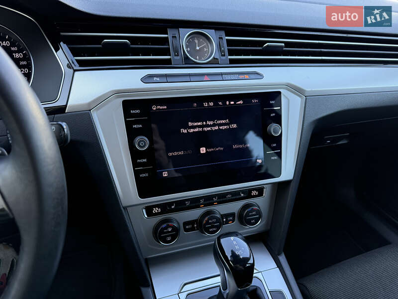 Универсал Volkswagen Passat 2018 в Дубно