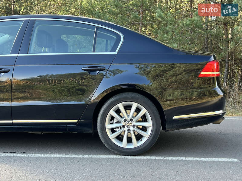 Седан Volkswagen Passat 2012 в Луцке фото 28 Седан Volkswagen Passat 2012 в Луцке