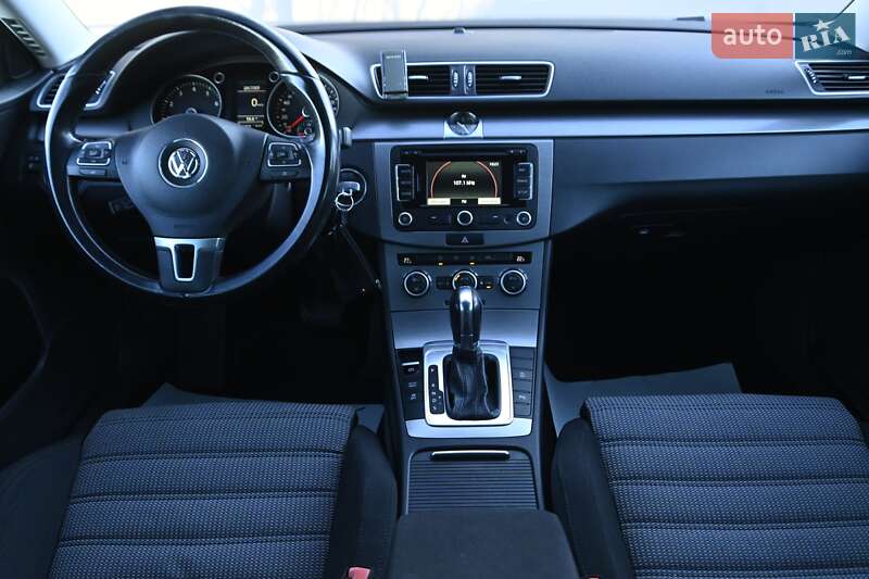 Универсал Volkswagen Passat 2012 в Бердичеве