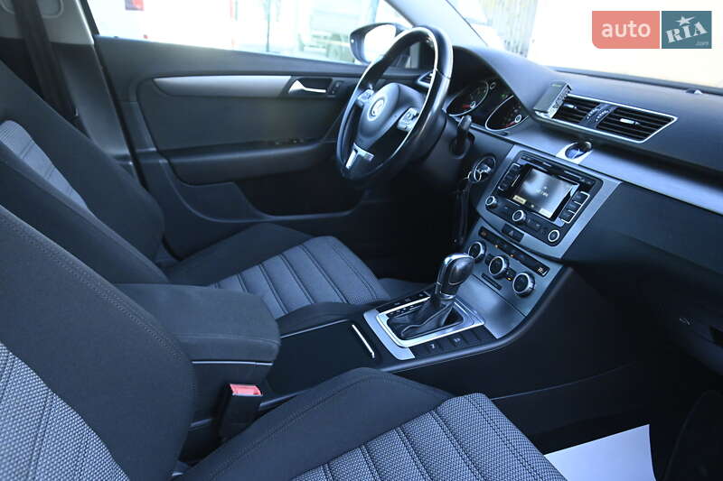 Универсал Volkswagen Passat 2012 в Бердичеве