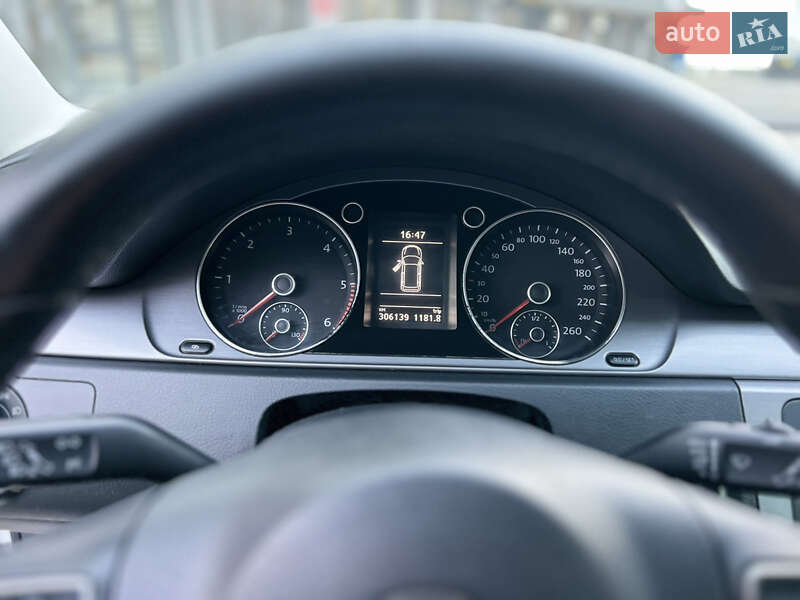 Универсал Volkswagen Passat 2011 в Львове фото 19 Универсал Volkswagen Passat 2011 в Львове