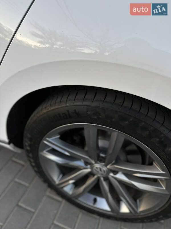 Универсал Volkswagen Passat 2017 в Умани