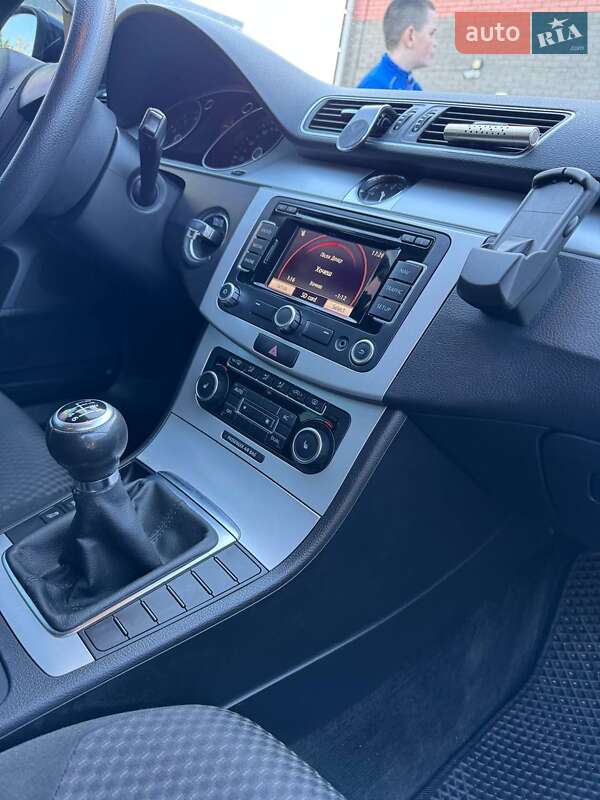 Универсал Volkswagen Passat 2010 в Ровно фото 5 Универсал Volkswagen Passat 2010 в Ровно