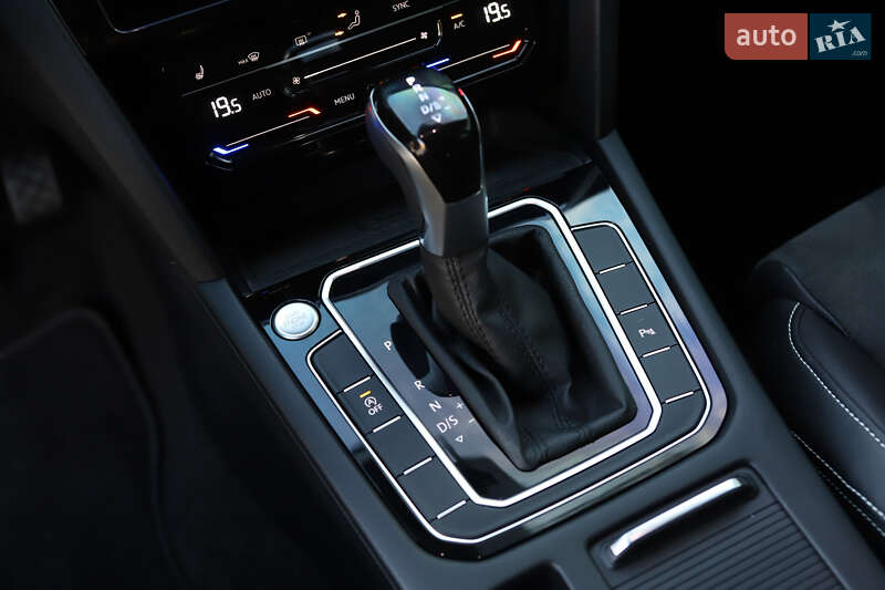 Универсал Volkswagen Passat 2023 в Дрогобыче фото 89 Универсал Volkswagen Passat 2023 в Дрогобыче