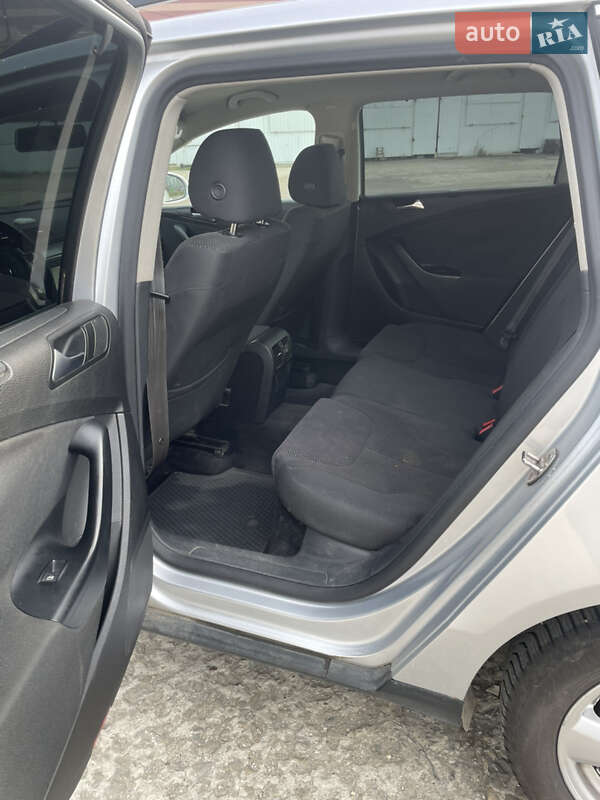 Универсал Volkswagen Passat 2009 в Калуше фото 31 Универсал Volkswagen Passat 2009 в Калуше