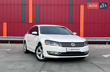 Седан Volkswagen Passat 2013 в Киеве