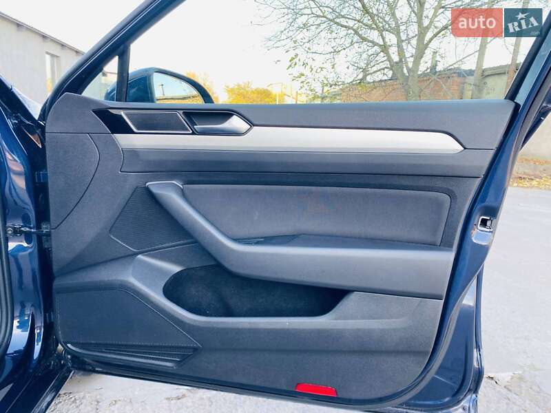 Универсал Volkswagen Passat 2016 в Хмельницком фото 17 Универсал Volkswagen Passat 2016 в Хмельницком