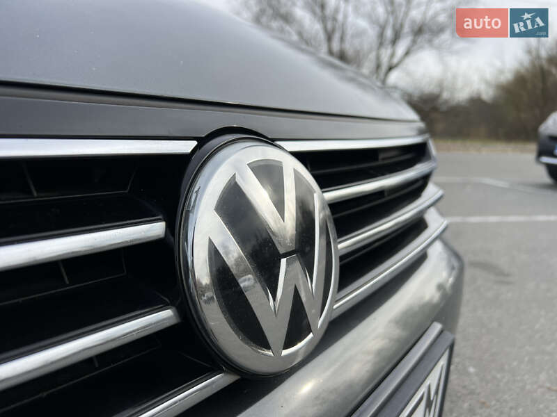 Універсал Volkswagen Passat 2016 в Києві