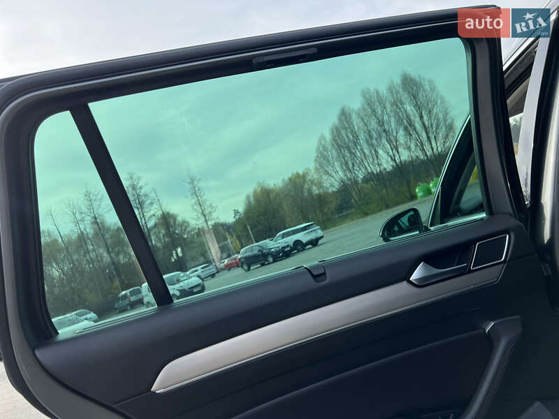 Універсал Volkswagen Passat 2016 в Києві