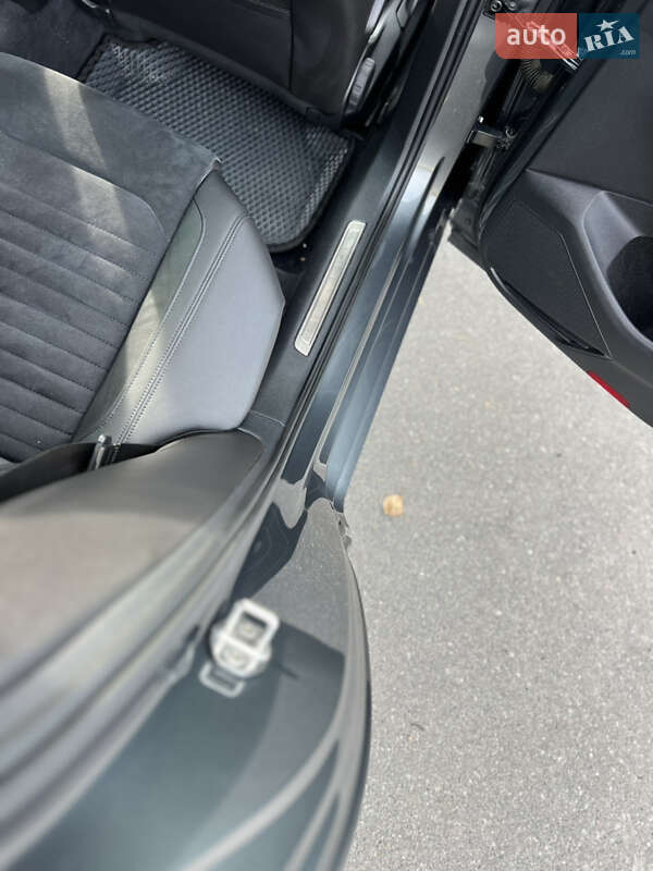 Універсал Volkswagen Passat 2016 в Києві