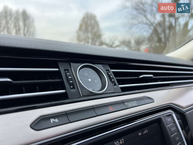 Універсал Volkswagen Passat 2016 в Києві
