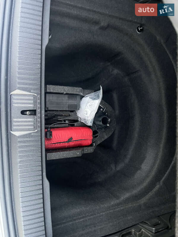 Универсал Volkswagen Passat 2021 в Дунаевцах фото 35 Универсал Volkswagen Passat 2021 в Дунаевцах