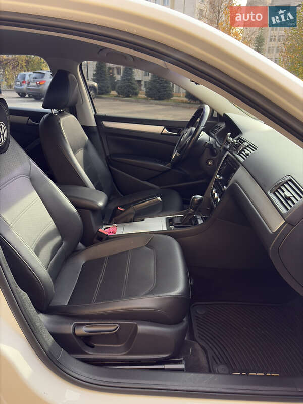 Седан Volkswagen Passat 2012 в Киеве фото 12 Седан Volkswagen Passat 2012 в Киеве