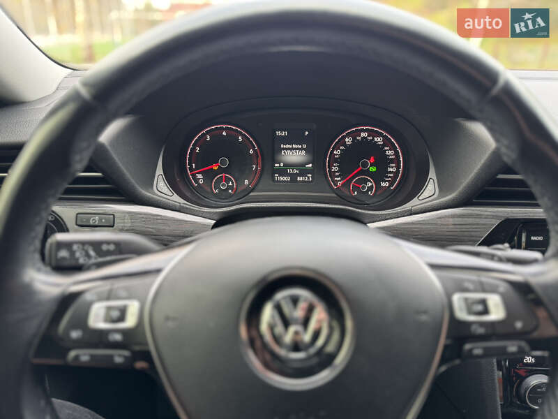 Седан Volkswagen Passat 2020 в Львові