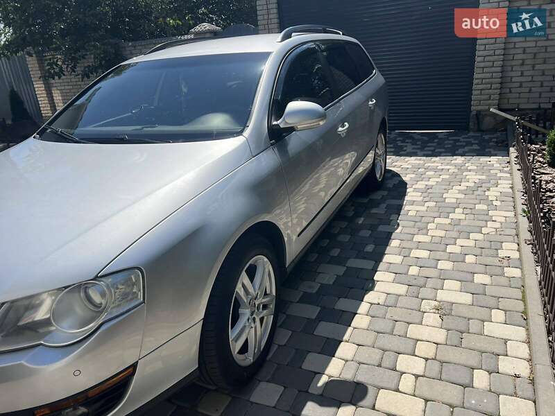 Универсал Volkswagen Passat 2009 в Знаменке
