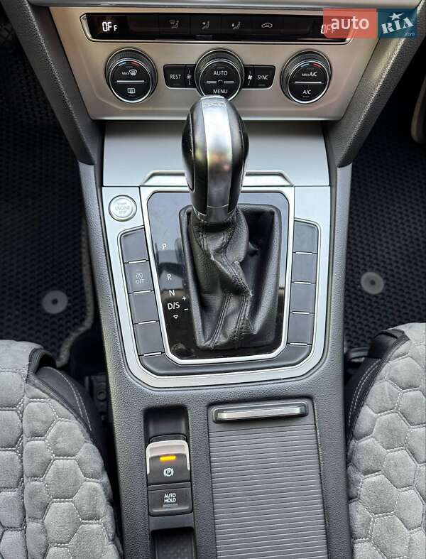 Универсал Volkswagen Passat 2015 в Ивано-Франковске фото 8 Универсал Volkswagen Passat 2015 в Ивано-Франковске