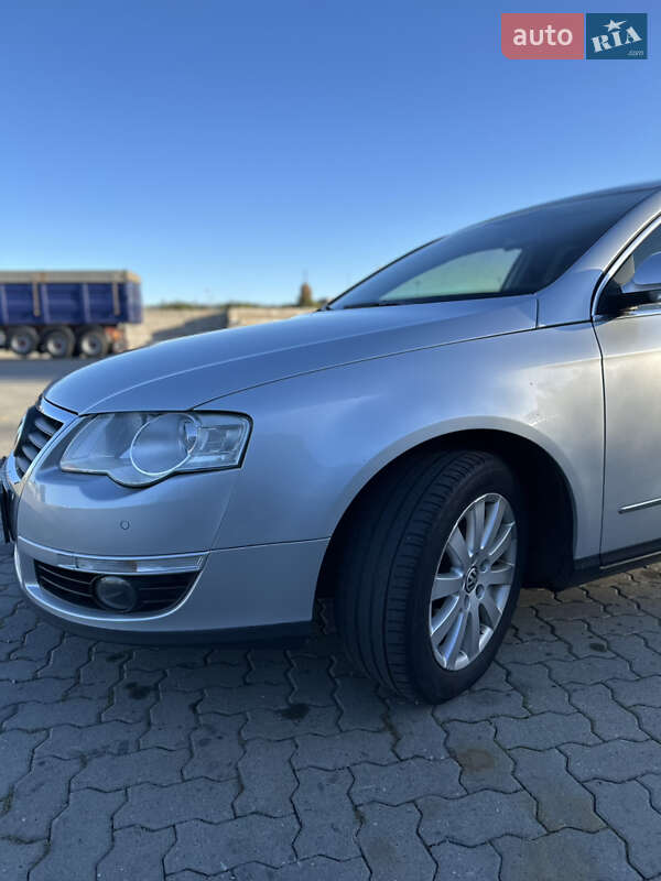 Седан Volkswagen Passat 2010 в Сарнах фото 3 Седан Volkswagen Passat 2010 в Сарнах