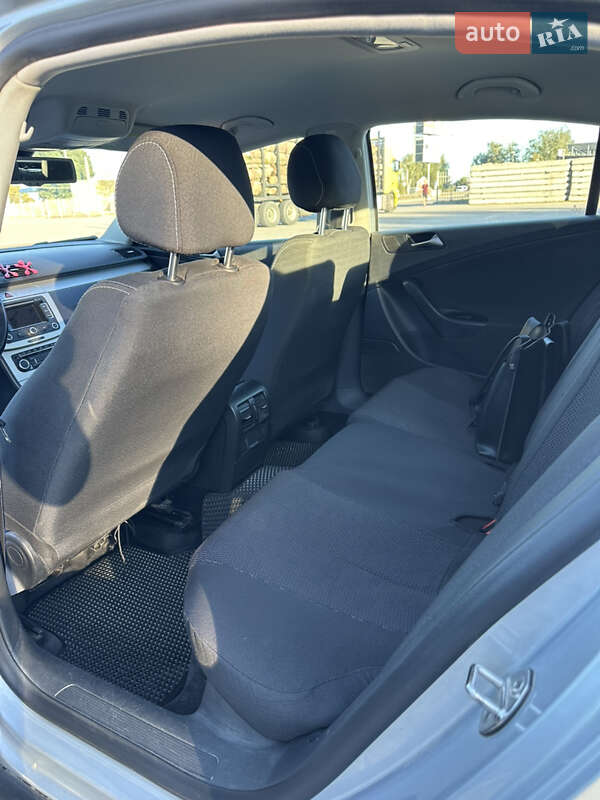 Седан Volkswagen Passat 2010 в Сарнах фото 13 Седан Volkswagen Passat 2010 в Сарнах