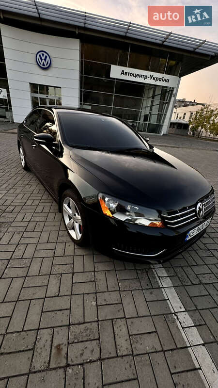 Седан Volkswagen Passat 2012 в Дніпрі