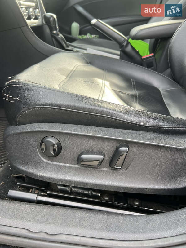 Седан Volkswagen Passat 2012 в Киеве