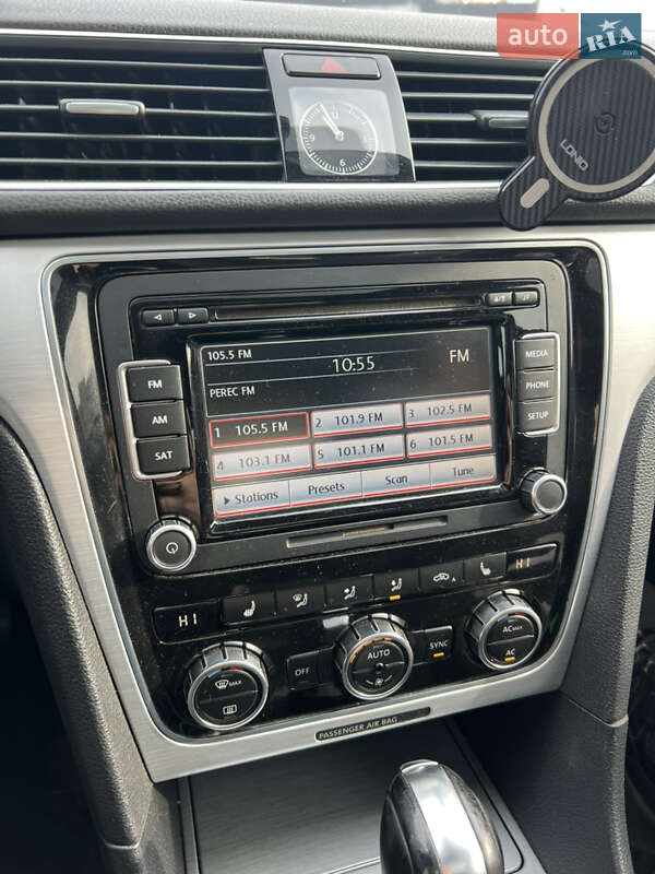 Седан Volkswagen Passat 2012 в Киеве