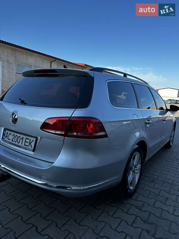 Универсал Volkswagen Passat 2012 в Луцке