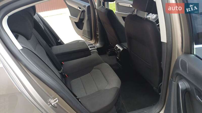 Седан Volkswagen Passat 2011 в Дрогобыче фото 24 Седан Volkswagen Passat 2011 в Дрогобыче