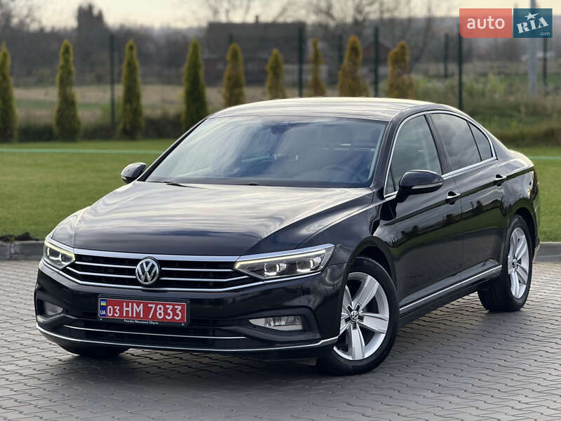 Седан Volkswagen Passat 2019 в Луцьку