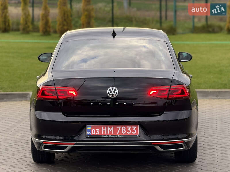 Седан Volkswagen Passat 2019 в Луцьку