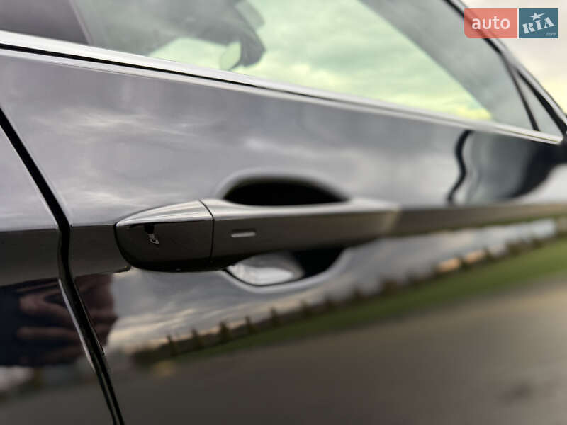 Седан Volkswagen Passat 2019 в Луцьку