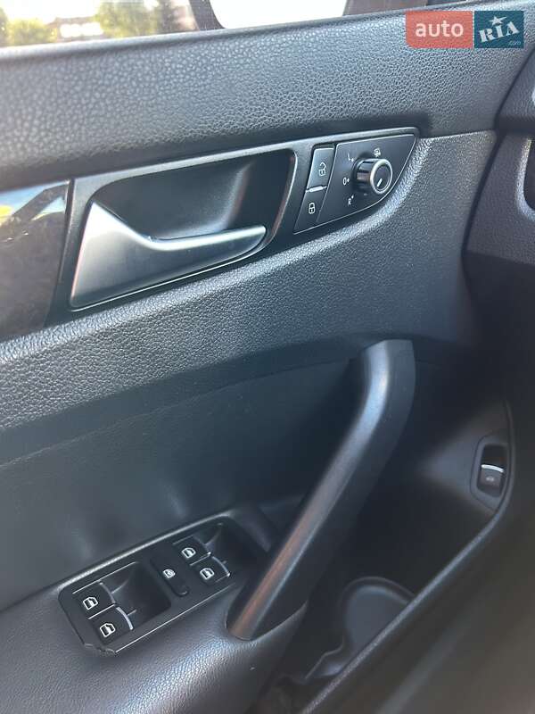 Седан Volkswagen Passat 2013 в Киеве фото 28 Седан Volkswagen Passat 2013 в Киеве