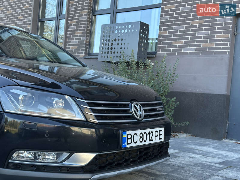 Універсал Volkswagen Passat 2014 в Львові