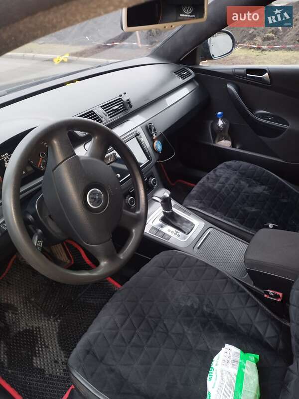 Универсал Volkswagen Passat 2010 в Сумах