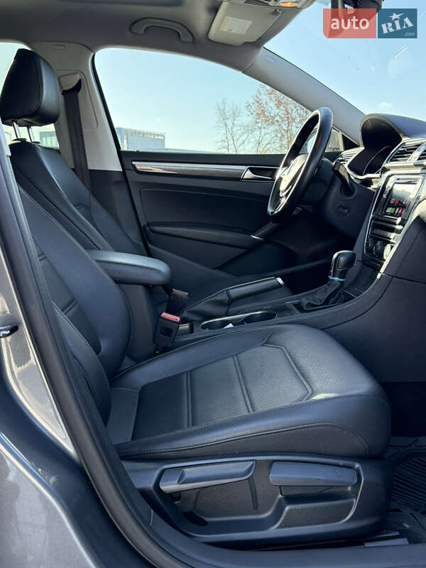 Седан Volkswagen Passat 2017 в Софиевской Борщаговке фото 23 Седан Volkswagen Passat 2017 в Софиевской Борщаговке