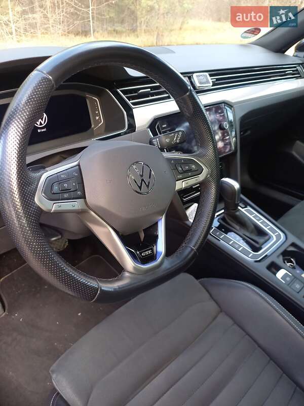 Универсал Volkswagen Passat 2021 в Черкассах