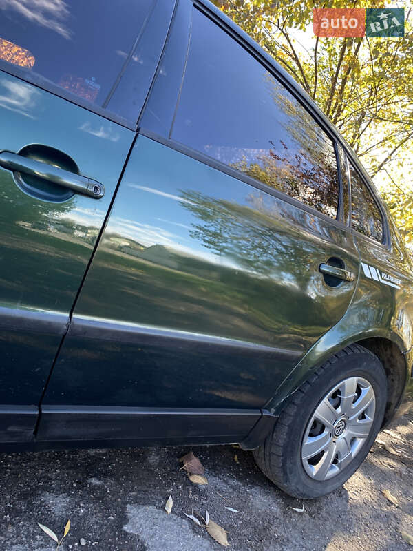 Седан Volkswagen Passat 1999 в Бориславе