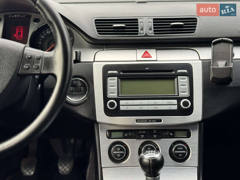 Универсал Volkswagen Passat 2007 в Ровно