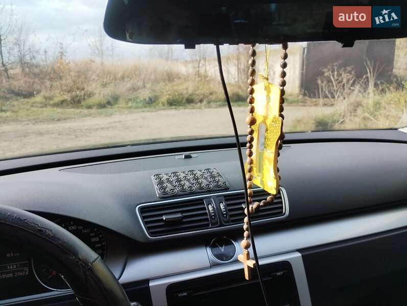 Универсал Volkswagen Passat 2011 в Львове