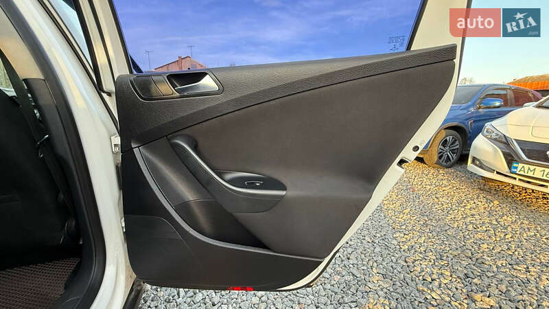 Седан Volkswagen Passat 2010 в Бердичеве фото 29 Седан Volkswagen Passat 2010 в Бердичеве