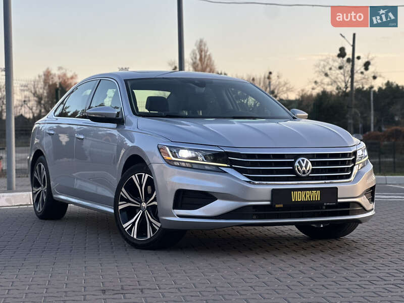 Седан Volkswagen Passat 2021 в Киеве