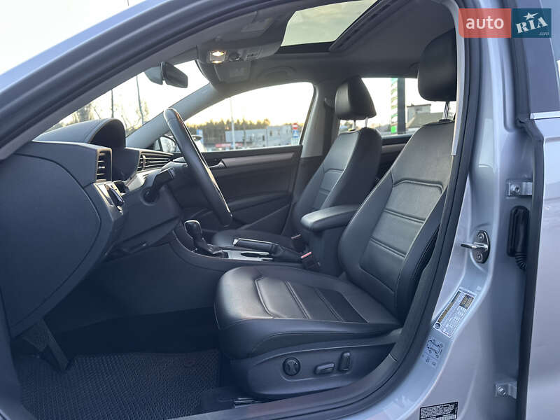 Седан Volkswagen Passat 2021 в Киеве