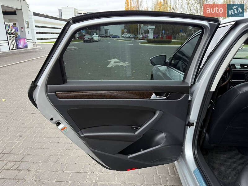 Седан Volkswagen Passat 2014 в Одесі фото 27 Седан Volkswagen Passat 2014 в Одесі